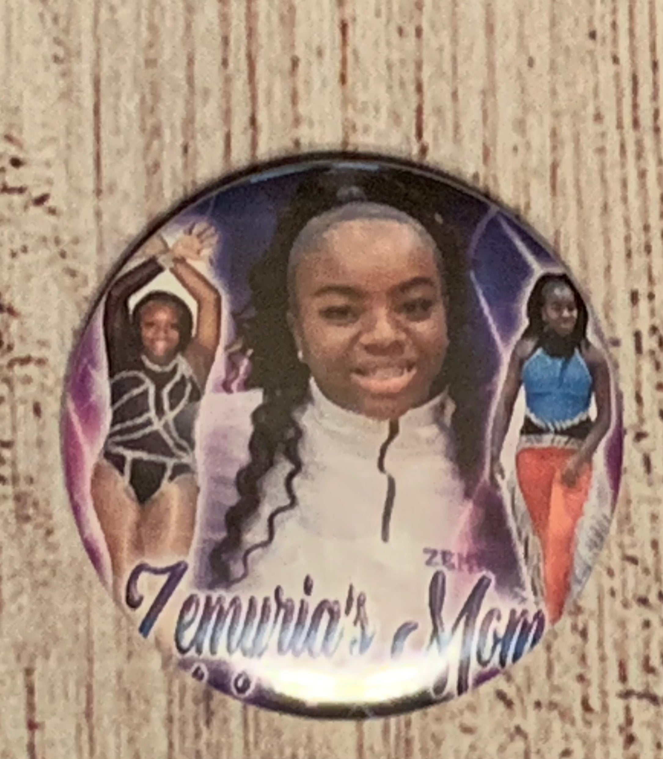 Custom Buttons w/Pinback
